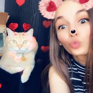 Meet your Posher, Madison